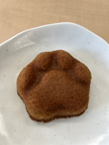 猫足跡