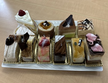 「Patissier COICHIのケーキ」